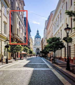 Basilica view prime apartment with free parking